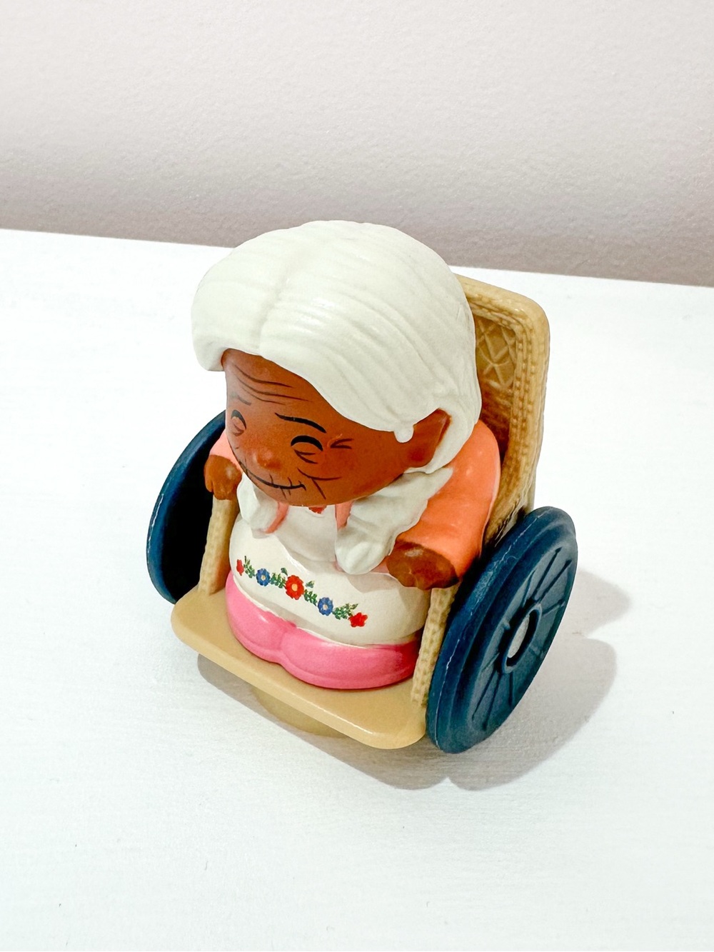 Grandma Coco Wheelchair Fisher price little people